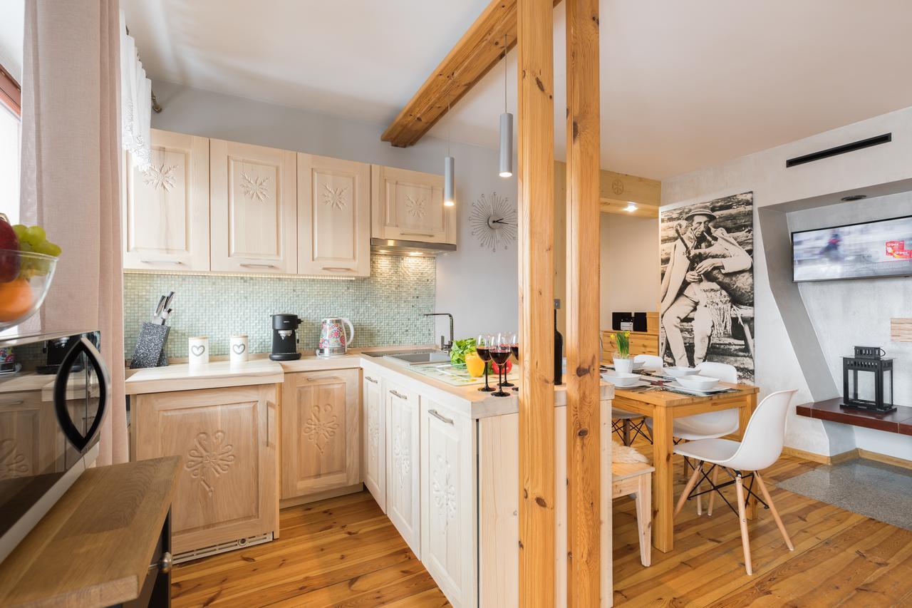 Apartament Marmurki