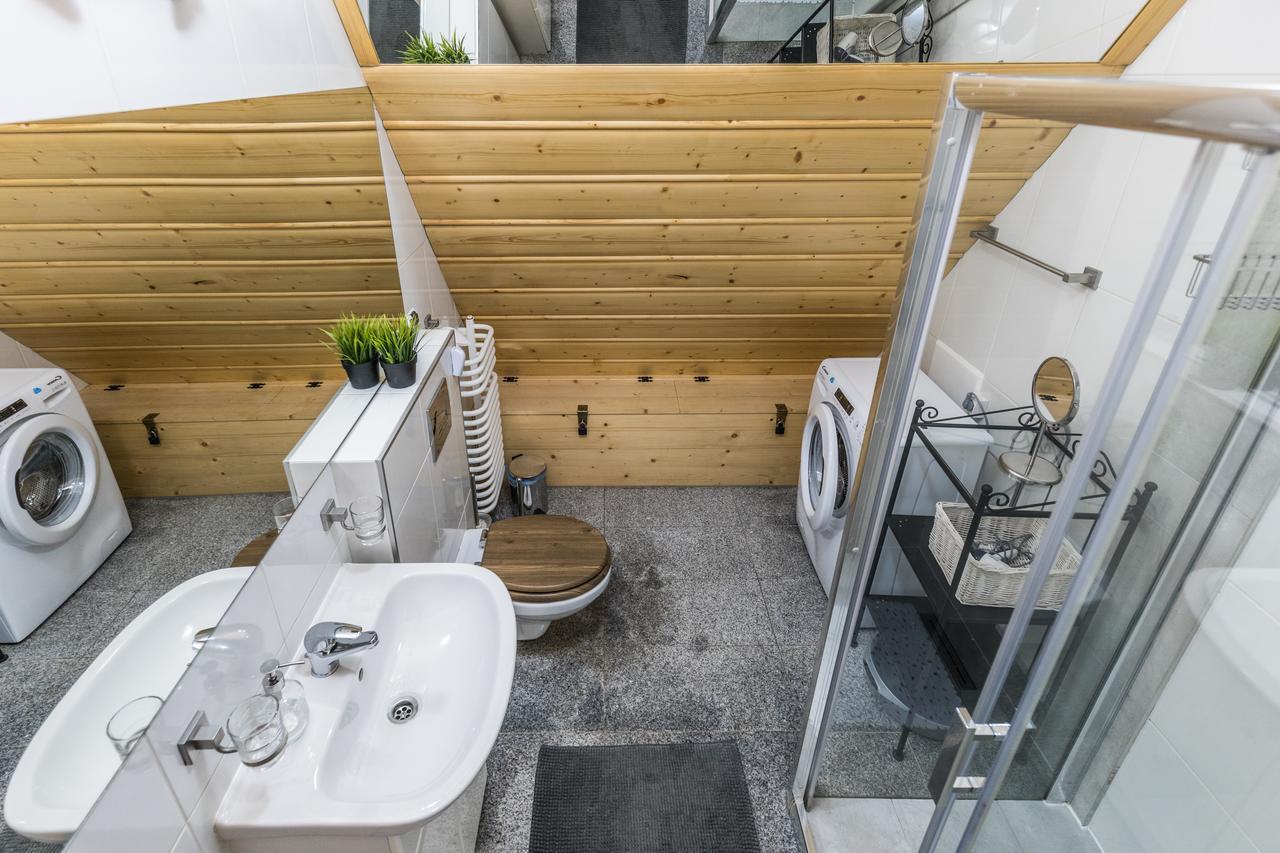 Apartament Marmurki *